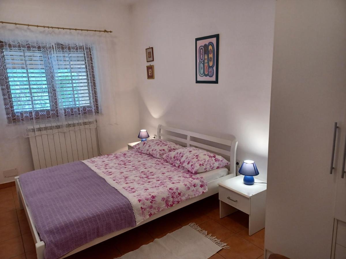 Kamik 1 Appartement Banjole Buitenkant foto