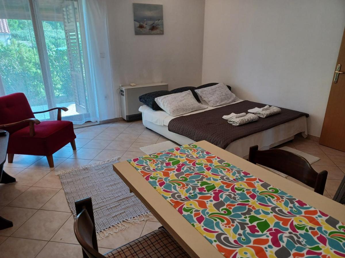 Kamik 1 Appartement Banjole Buitenkant foto