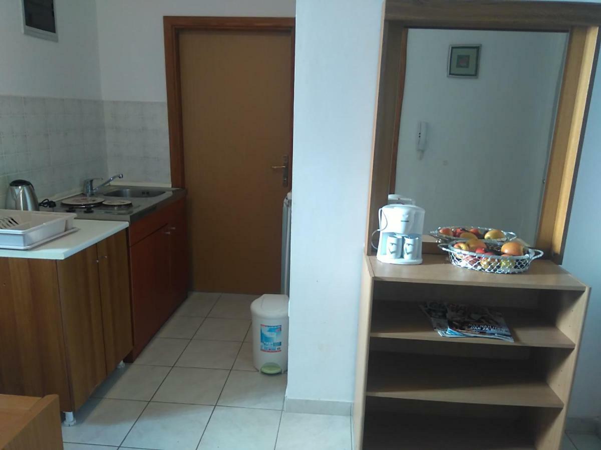 Kamik 1 Appartement Banjole Buitenkant foto