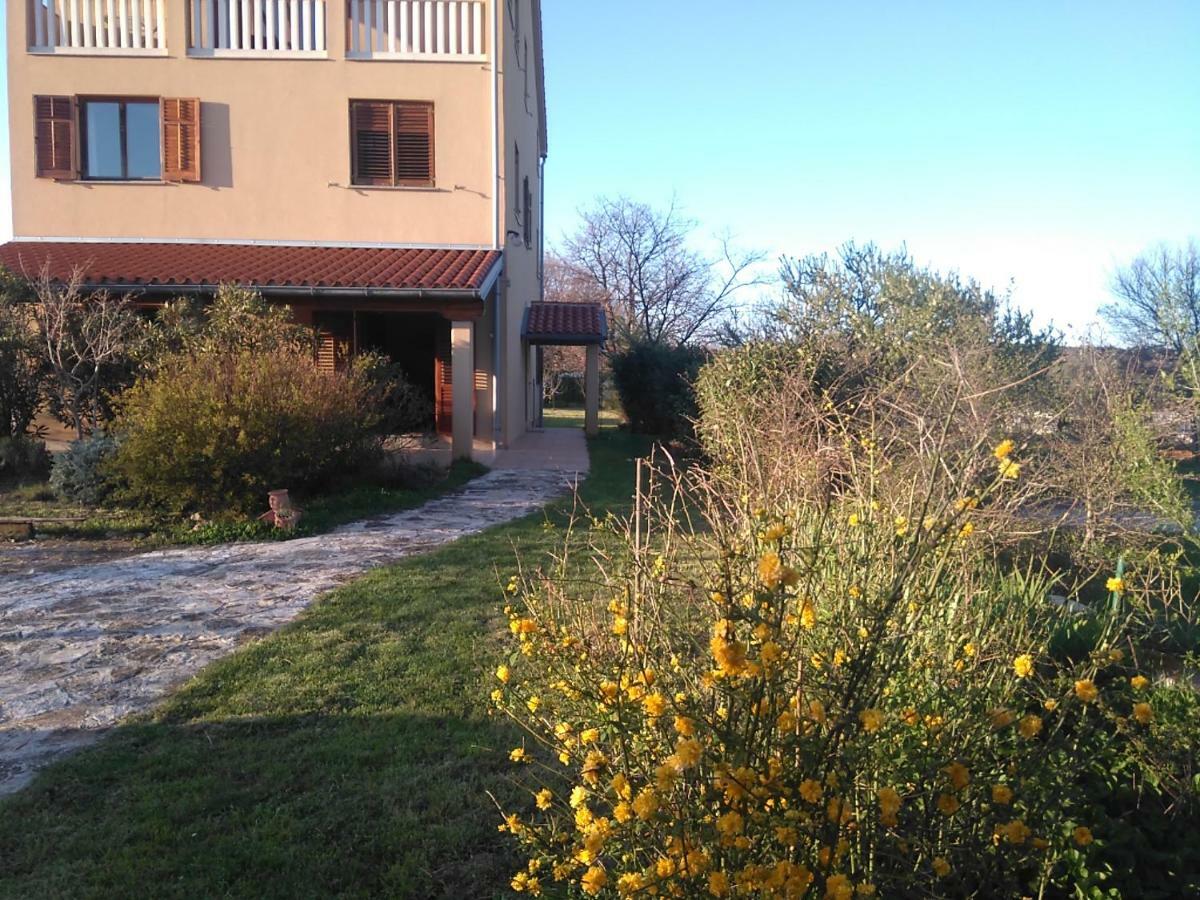 Kamik 1 Appartement Banjole Buitenkant foto